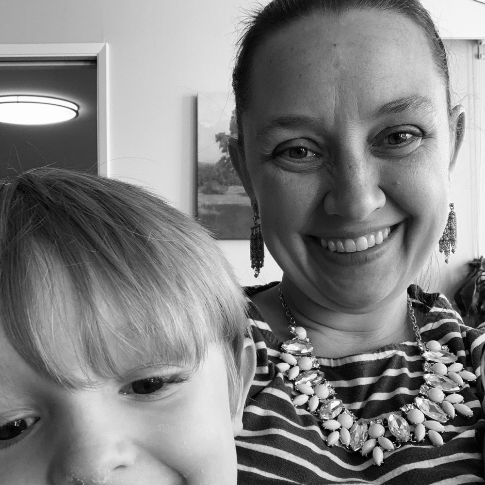 Meet your Posher, Lara